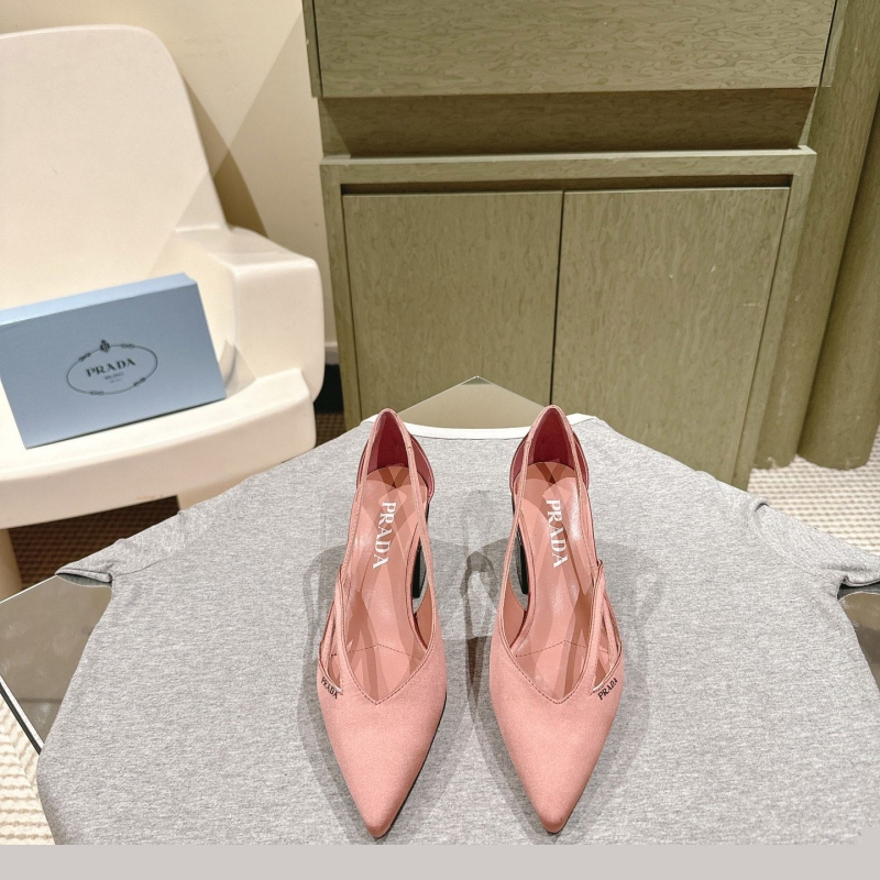 Pra*a high heels